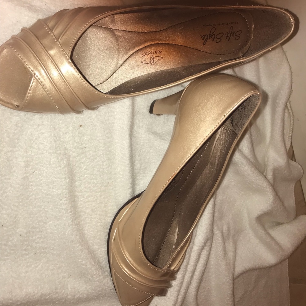 Women’s shoes